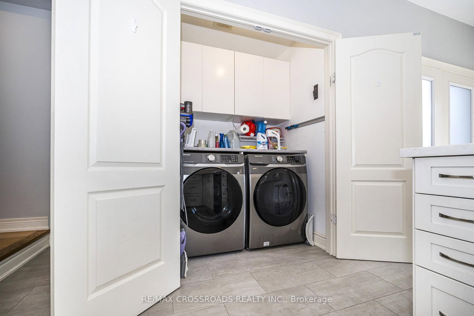 21A Brian Dr, Toronto — 19