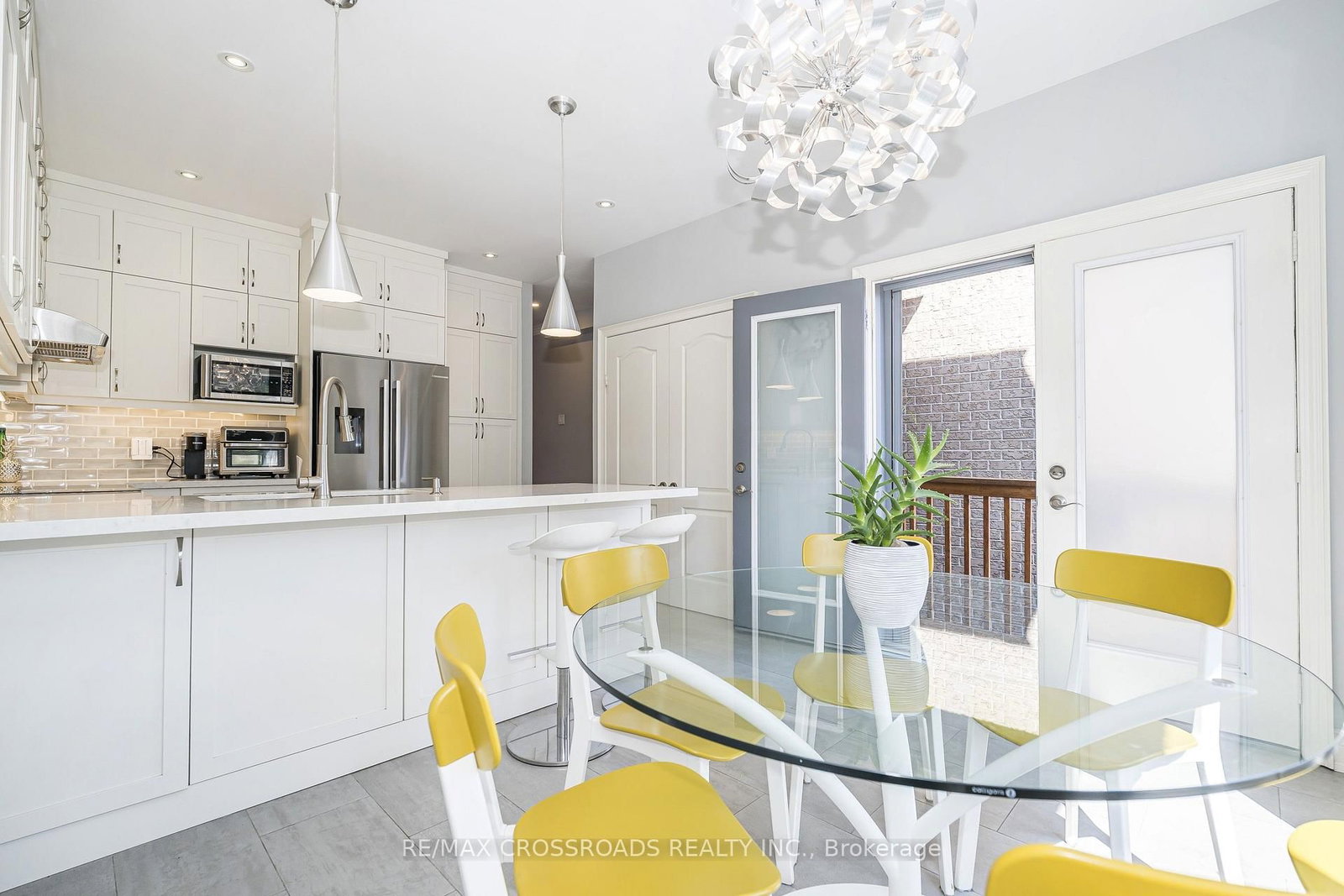 21A Brian Dr, Toronto — 21