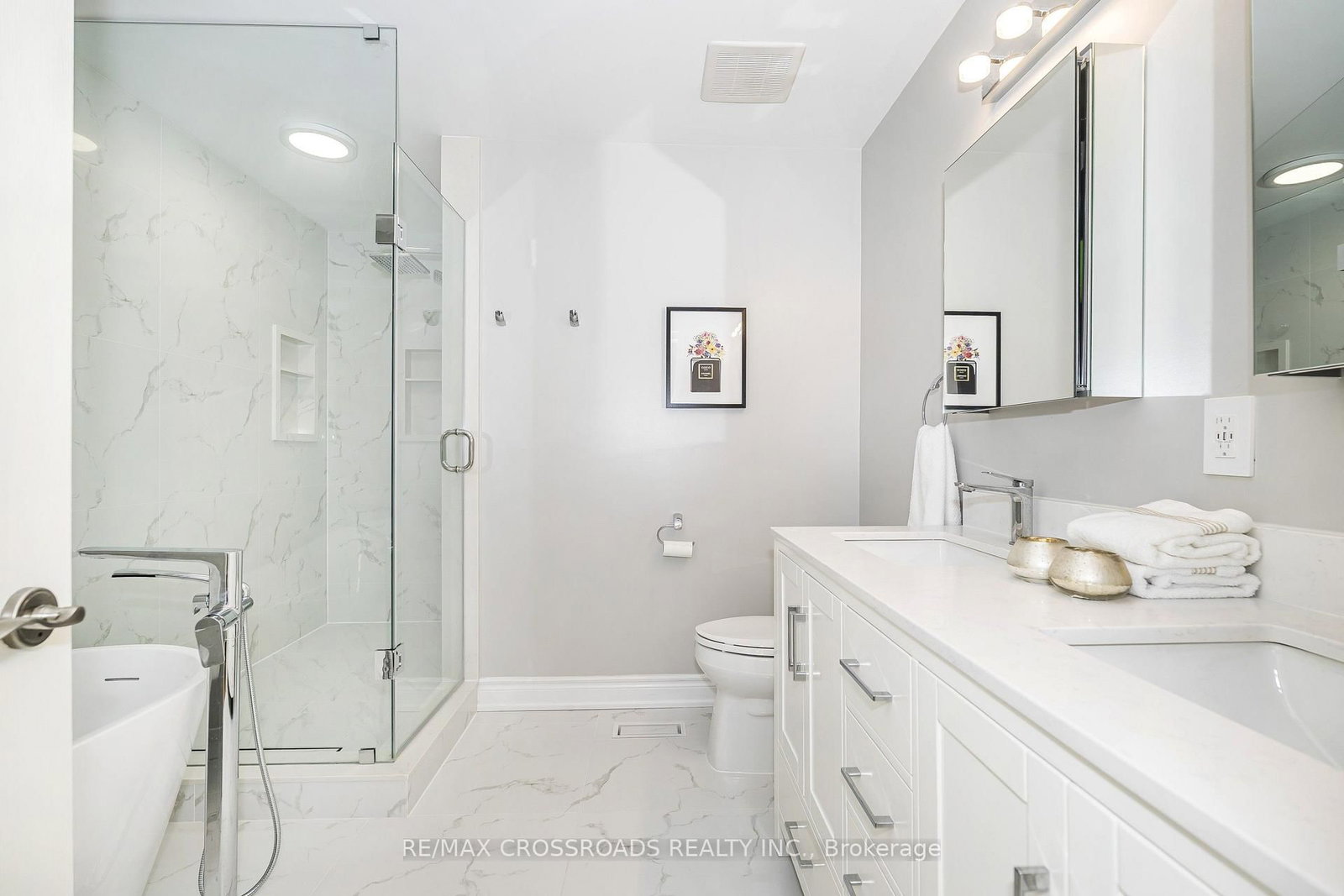 21A Brian Dr, Toronto — 34