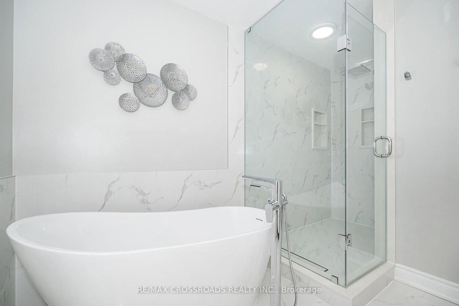 21A Brian Dr, Toronto — 36