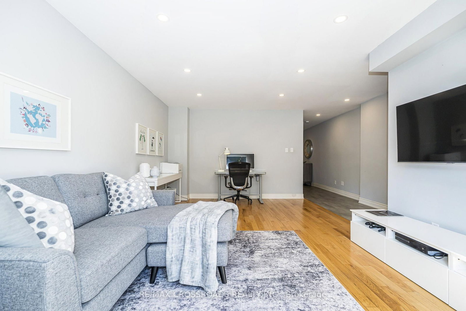 21A Brian Dr, Toronto — 4