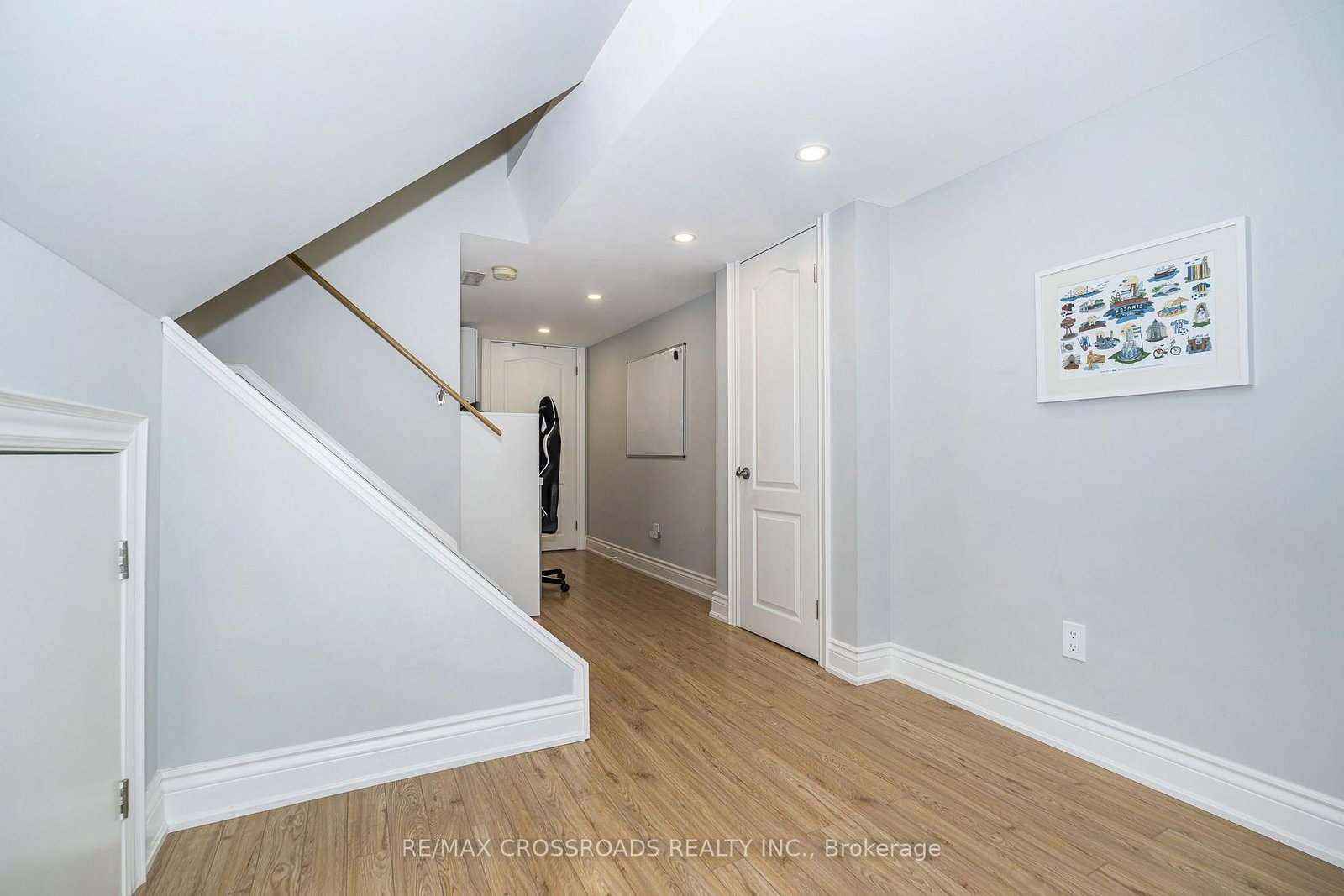 21A Brian Dr, Toronto — 42