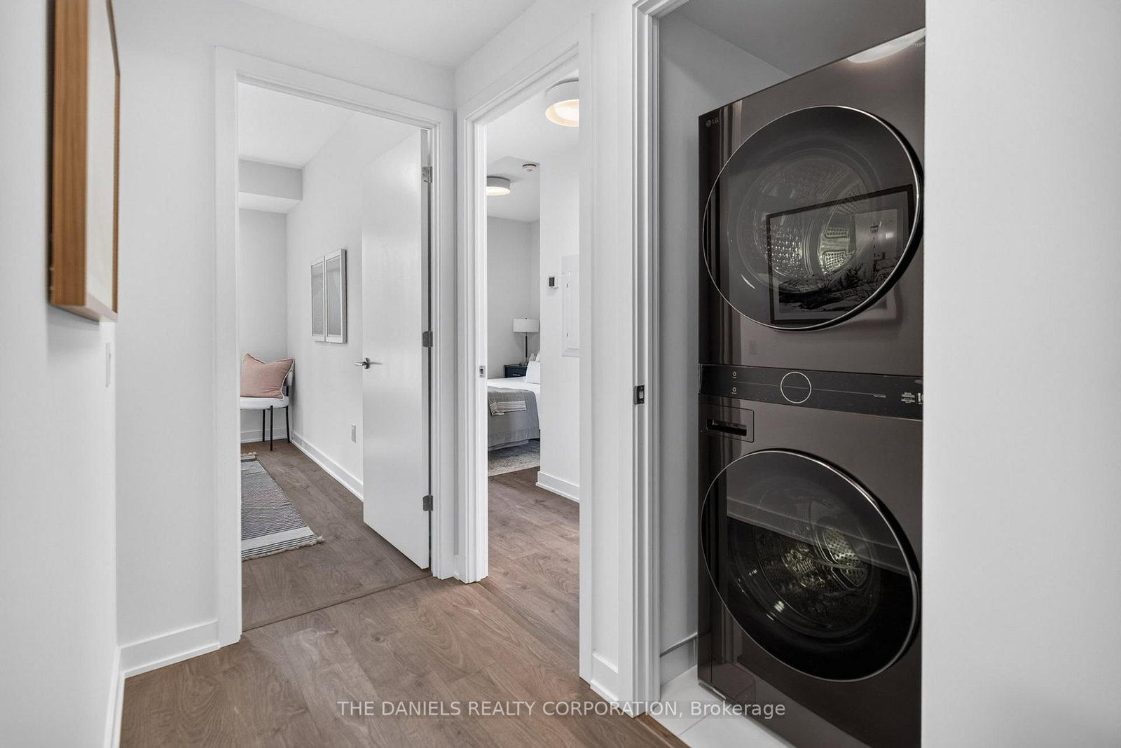 104-10 Oak St, Toronto — 10