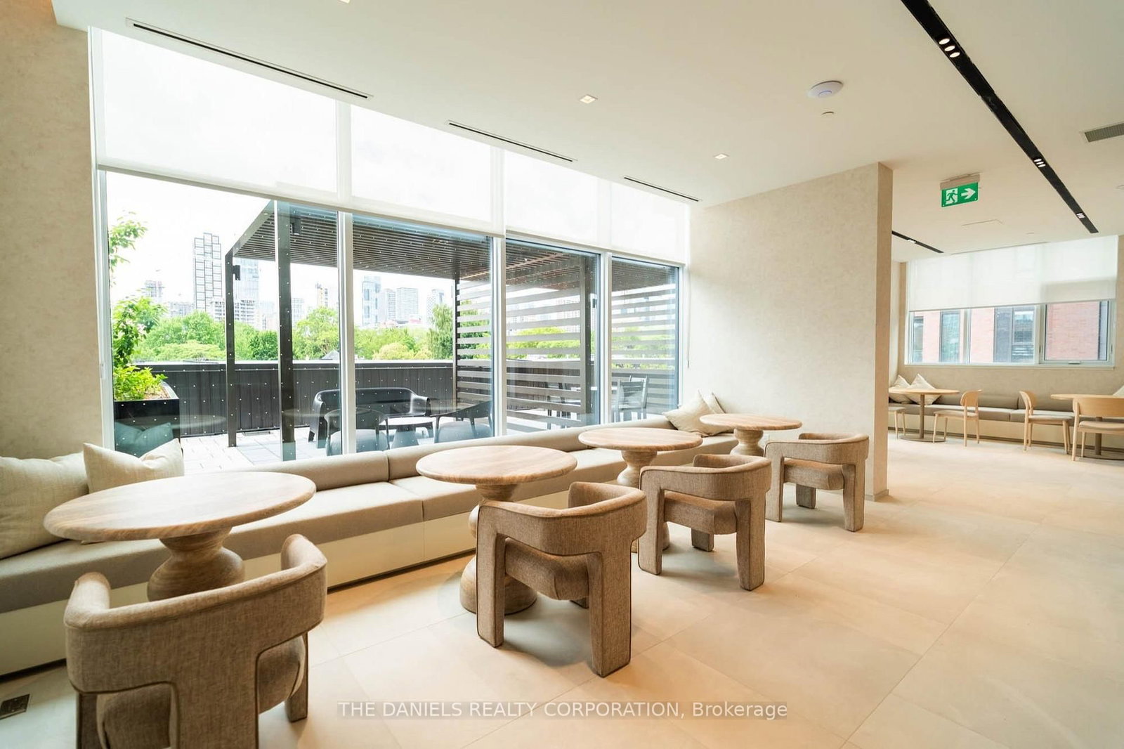 104-10 Oak St, Toronto — 17