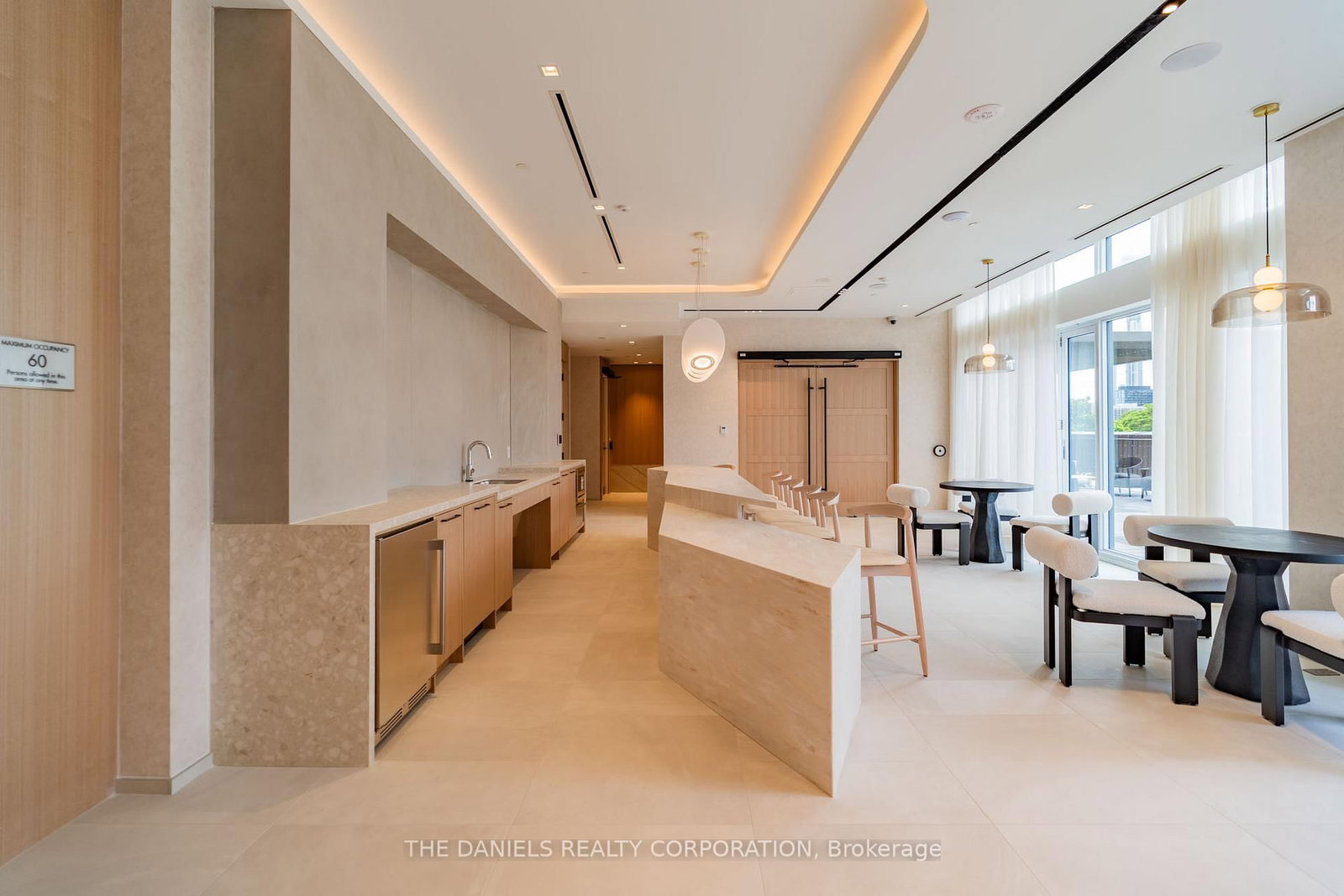 104-10 Oak St, Toronto — 24