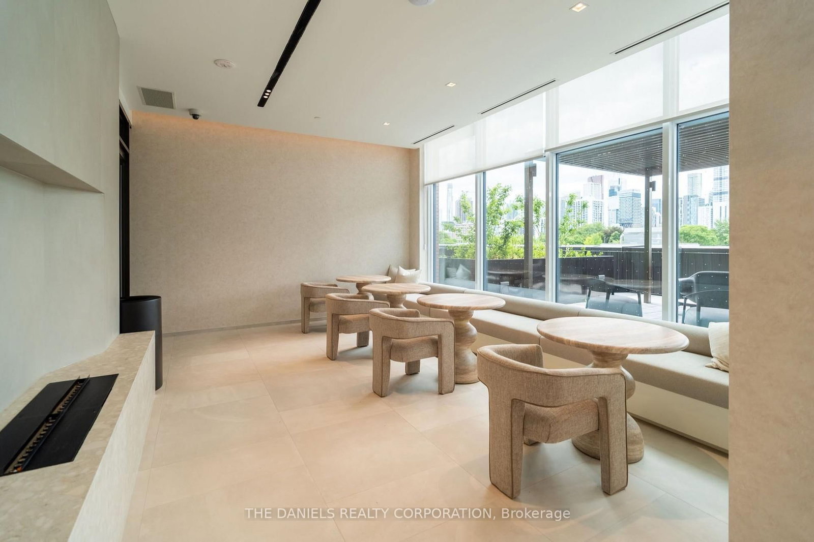 104-10 Oak St, Toronto — 25