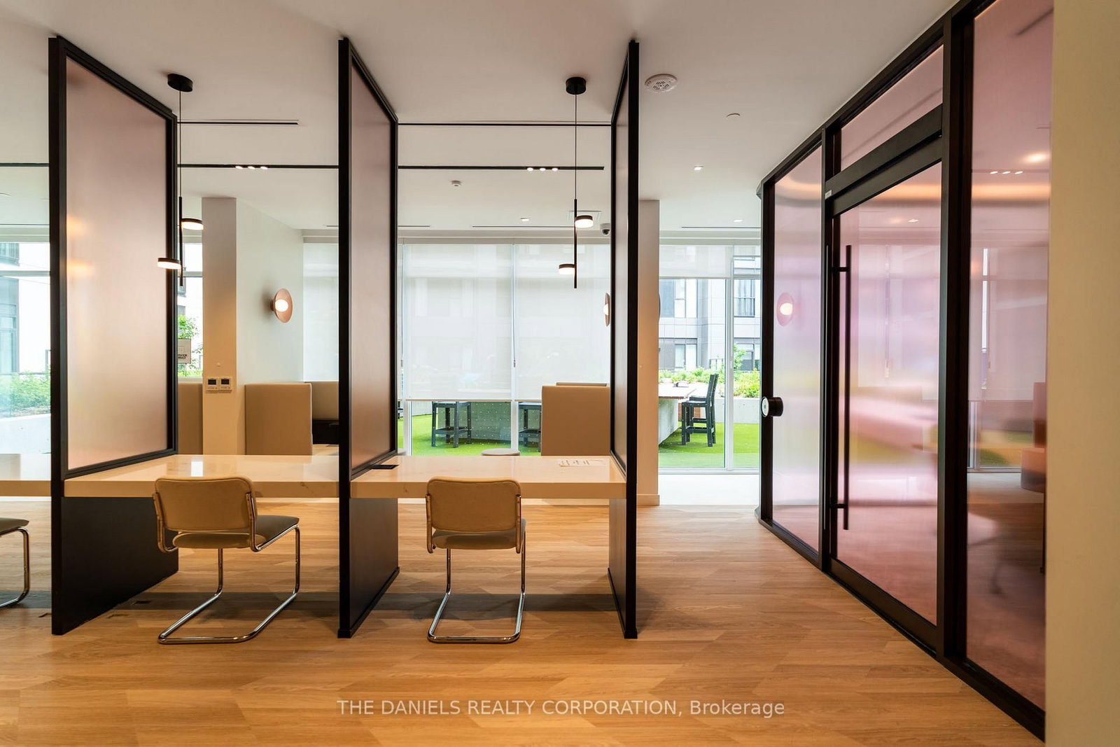 104-10 Oak St, Toronto — 27