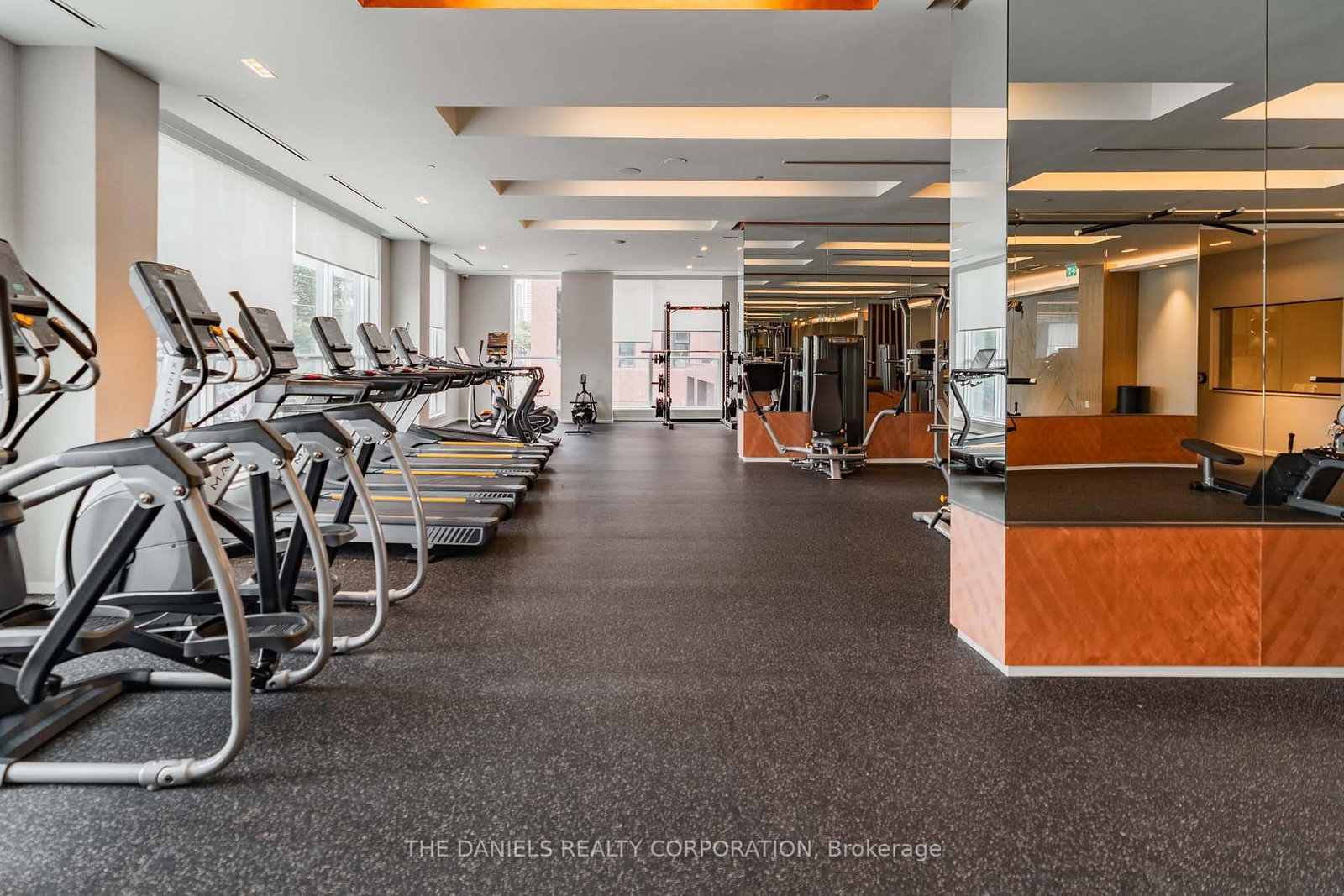 104-10 Oak St, Toronto — 32