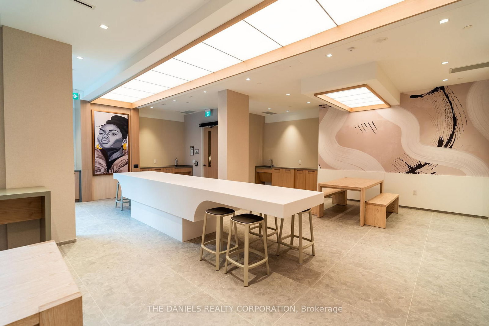 104-10 Oak St, Toronto — 35