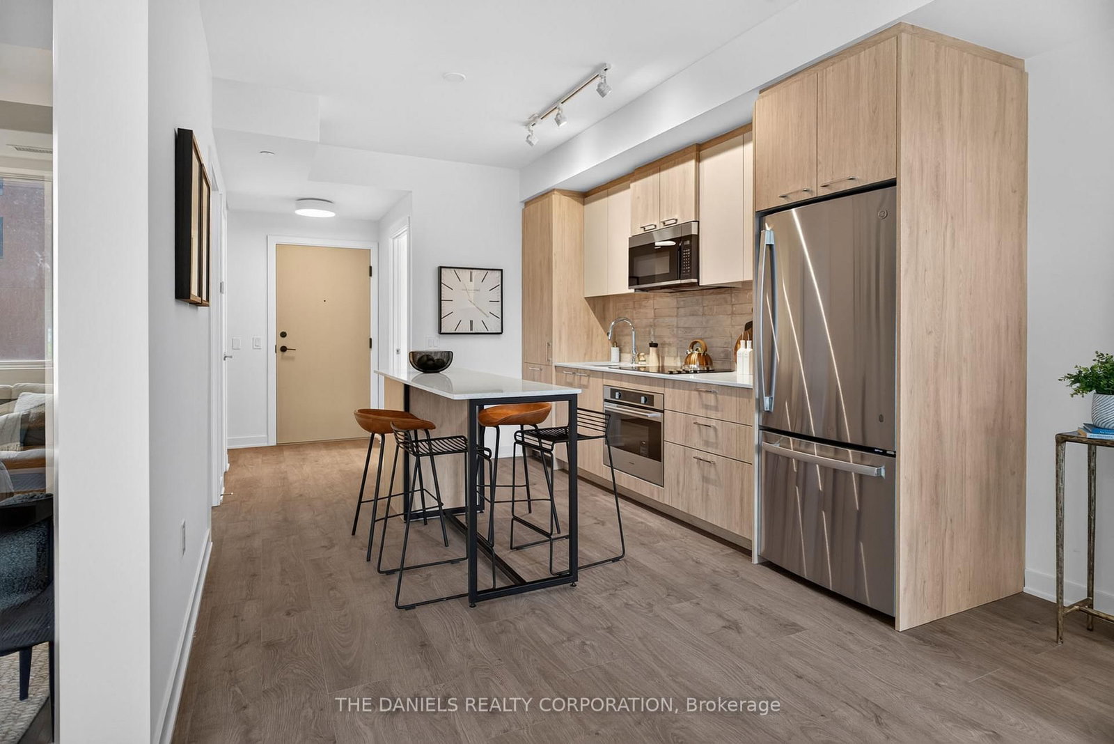 104-10 Oak St, Toronto — 4