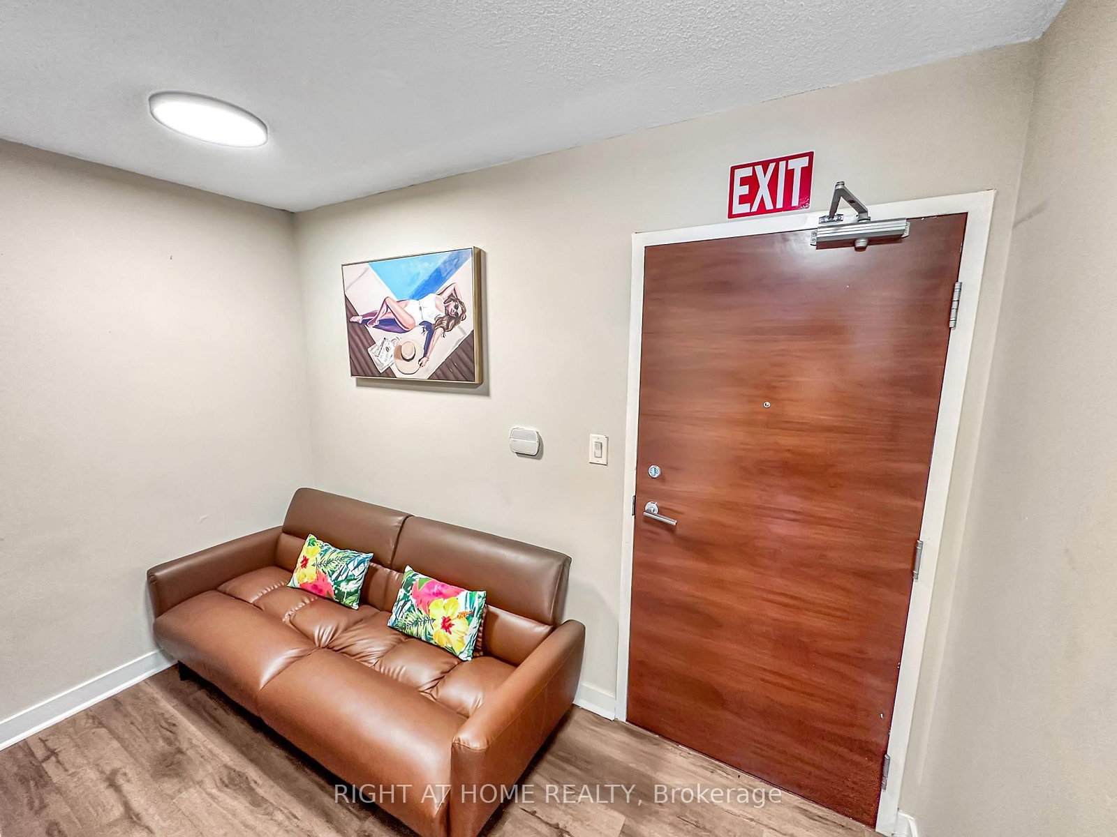 356-10 Capreol Crt, Toronto — 26