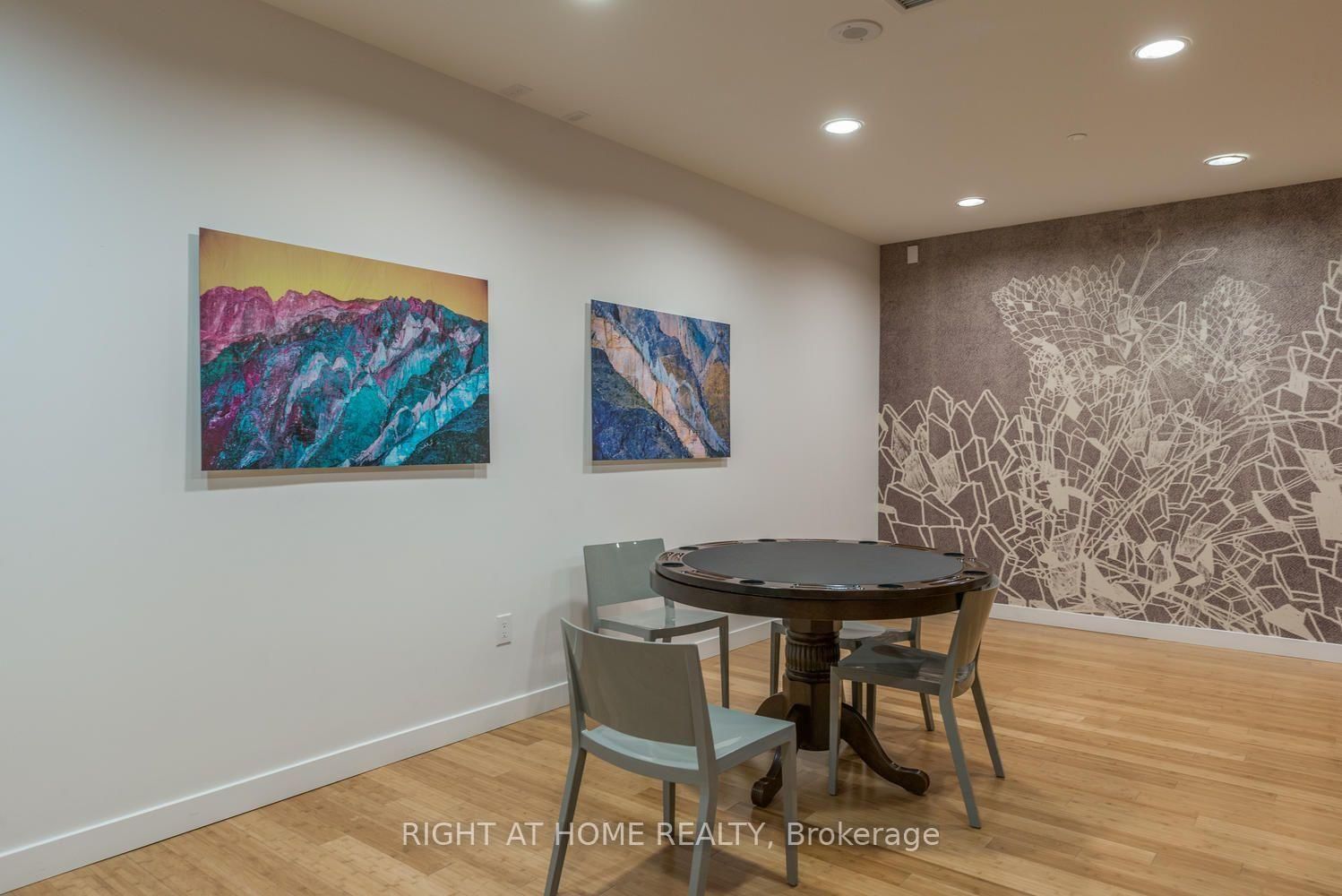 356-10 Capreol Crt, Toronto — 35