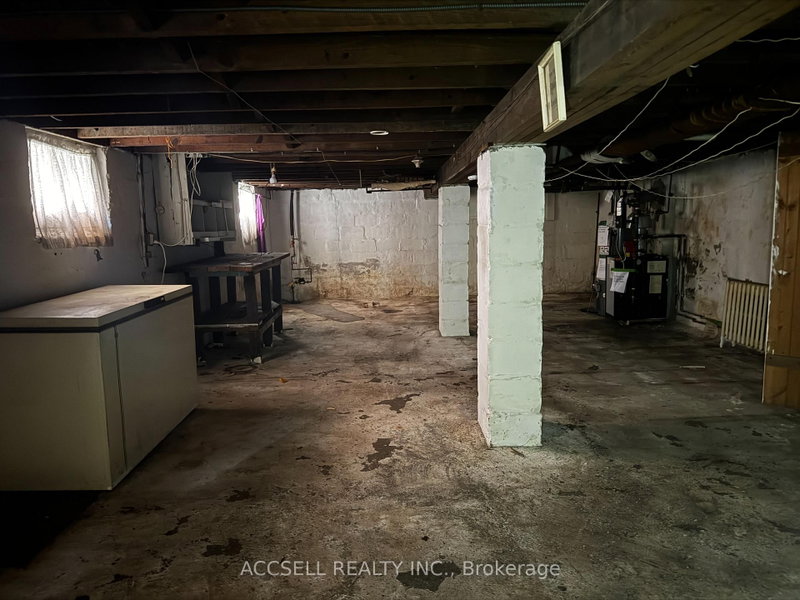 350 Belsize Dr - Photo 4