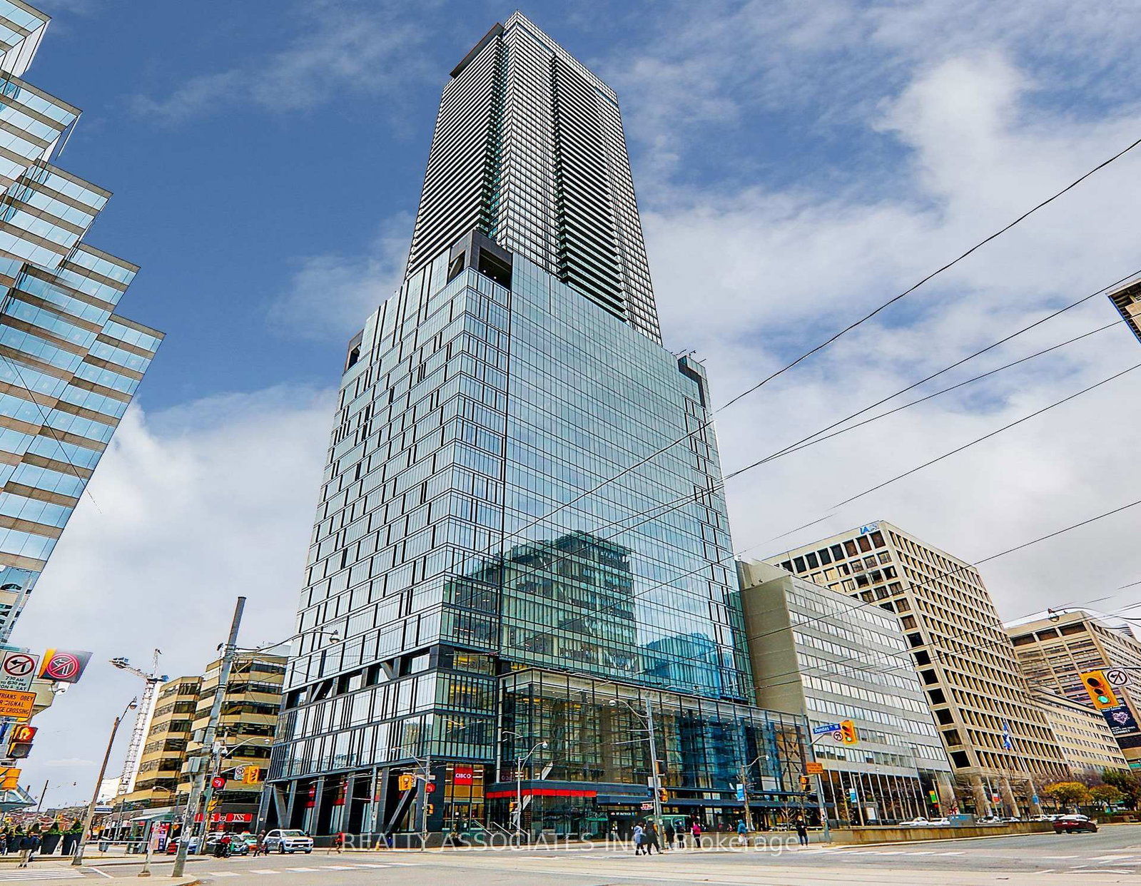 4310-488 University Ave, Toronto — 2