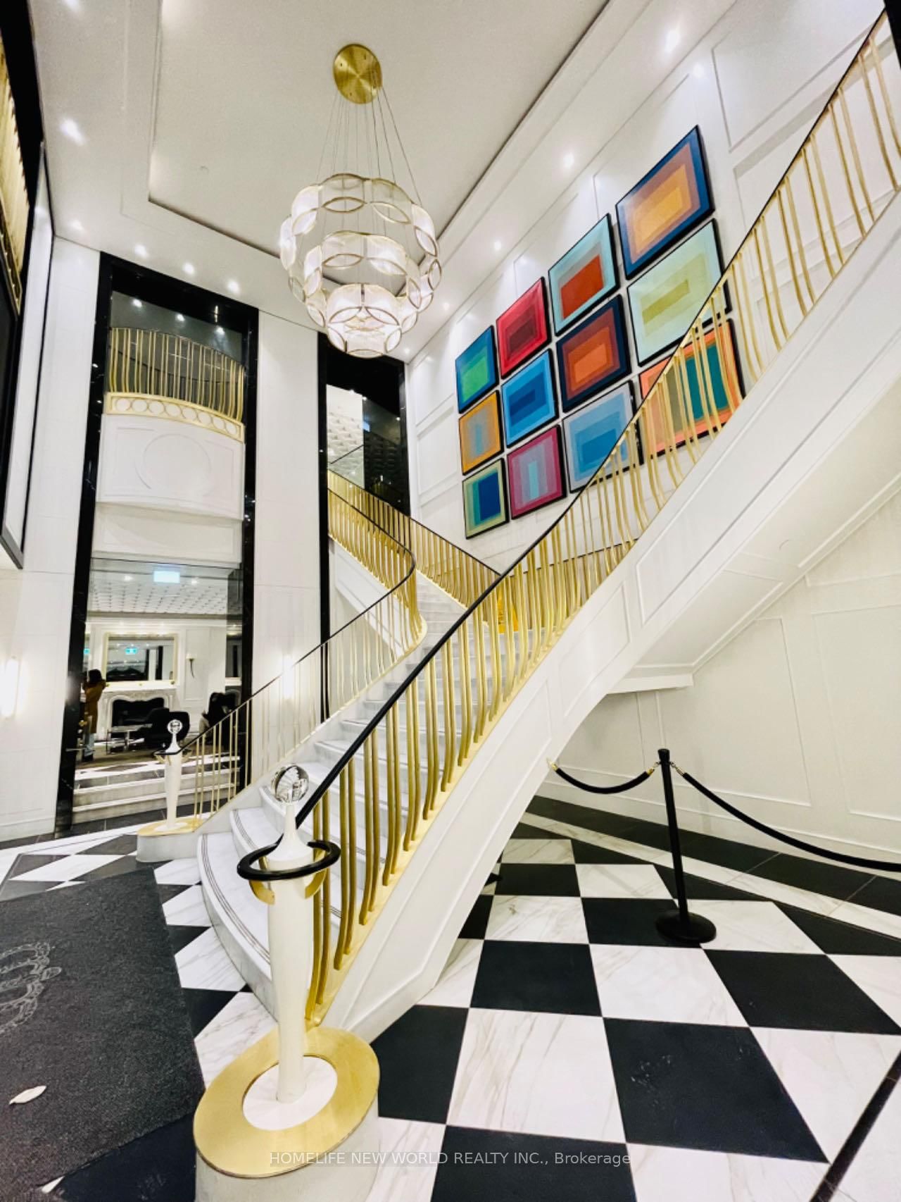 814-955 Bay St, Toronto — 2