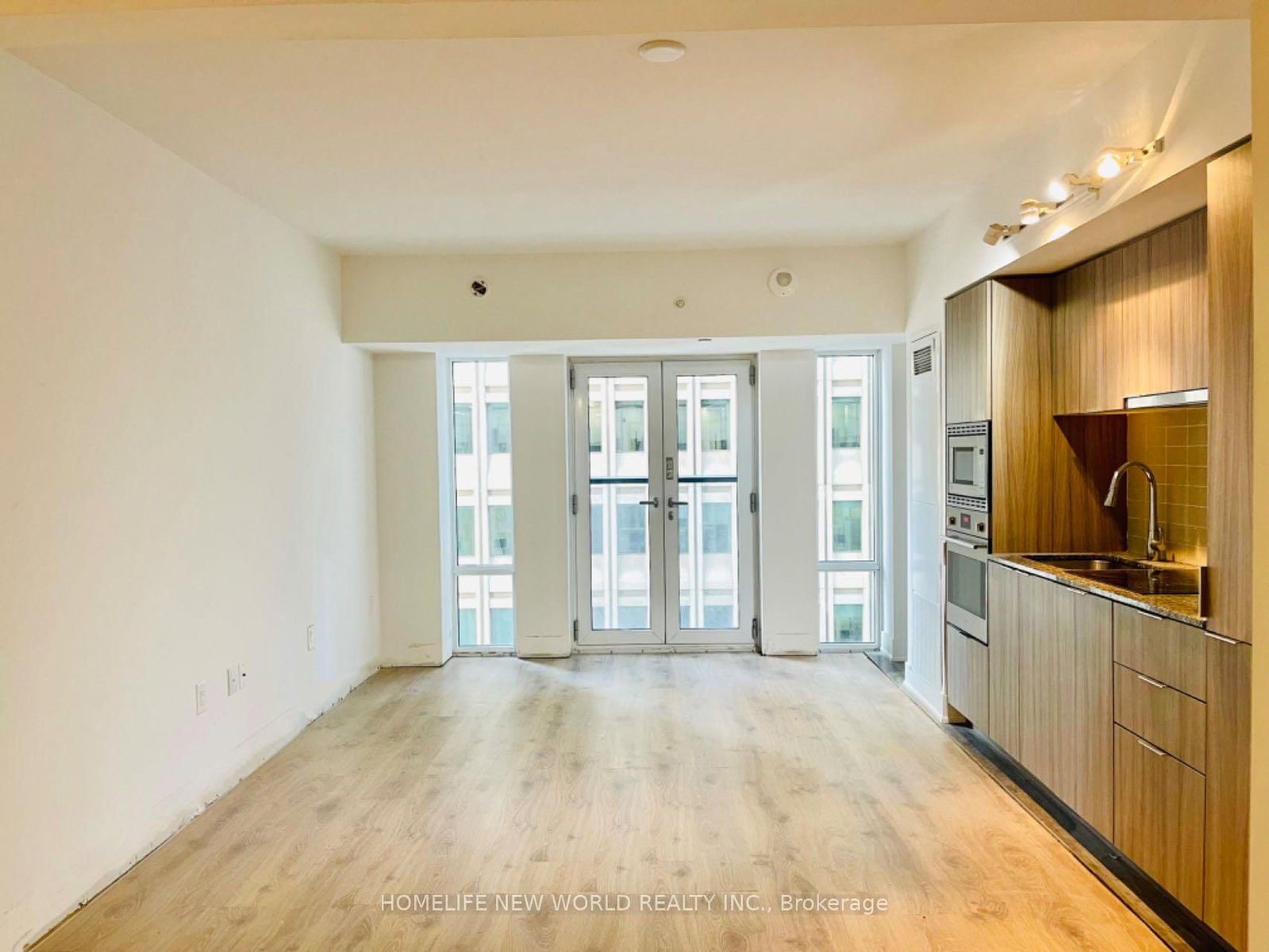 814-955 Bay St, Toronto — 9