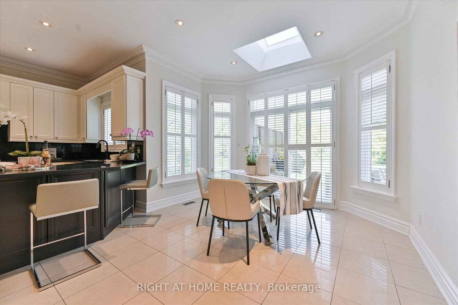 154 Charlton Blvd, Toronto — 13