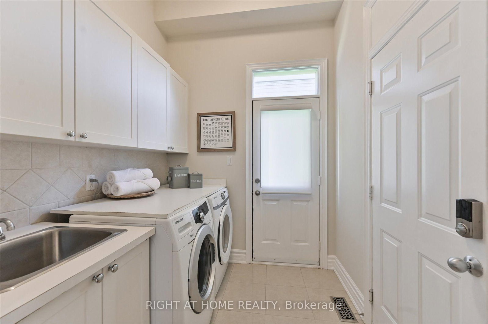 154 Charlton Blvd, Toronto — 19
