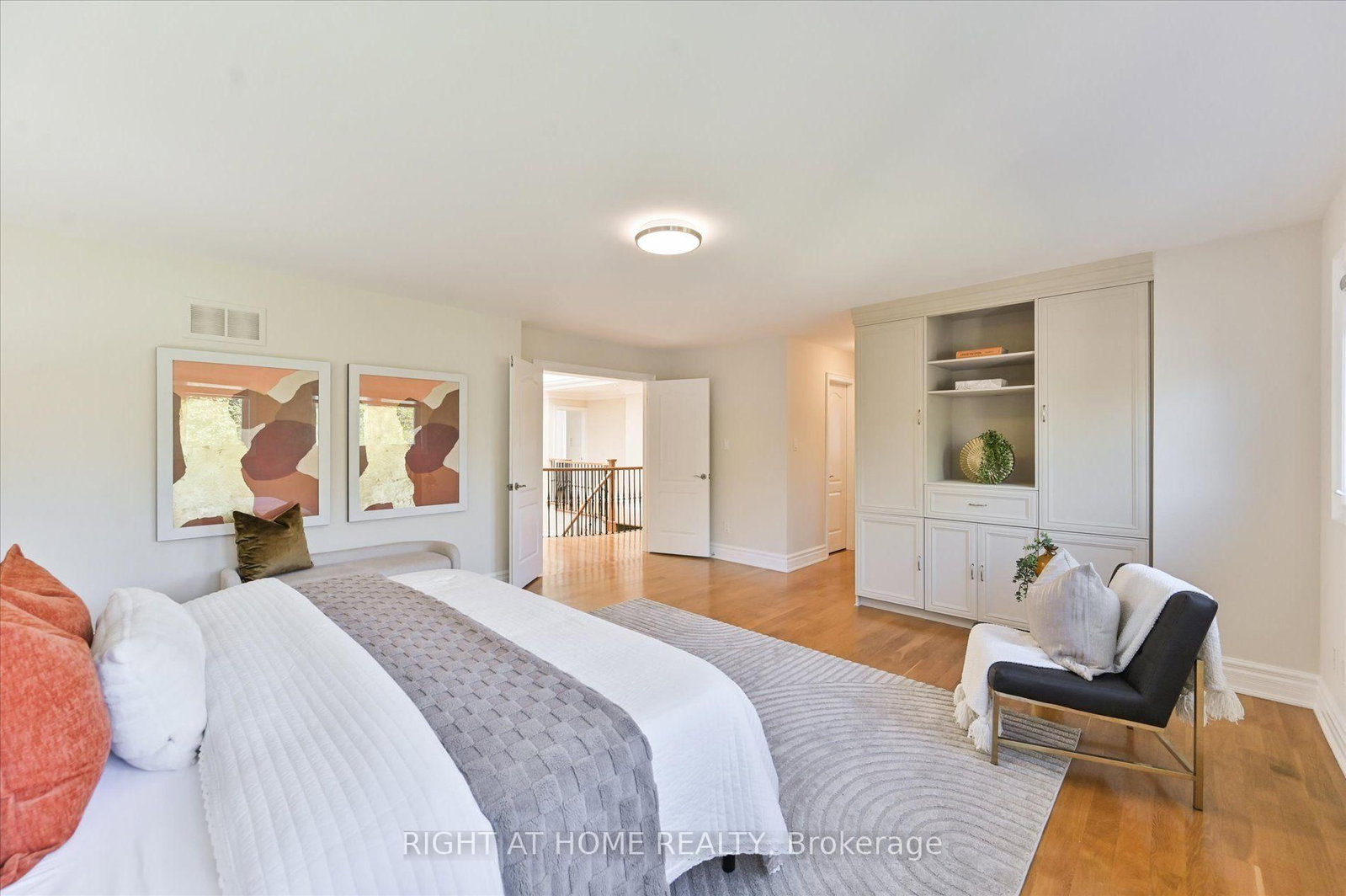154 Charlton Blvd, Toronto — 25