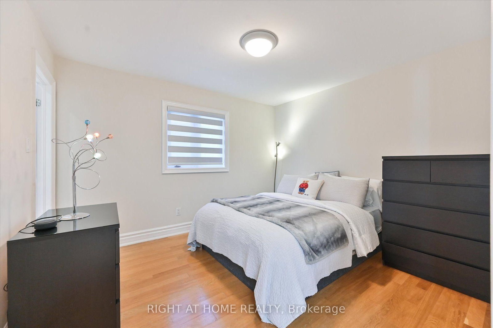 154 Charlton Blvd, Toronto — 34
