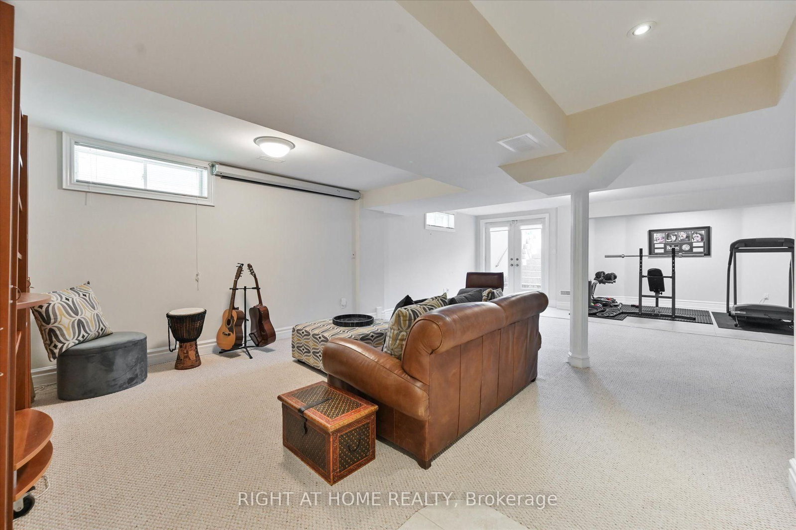 154 Charlton Blvd, Toronto — 36
