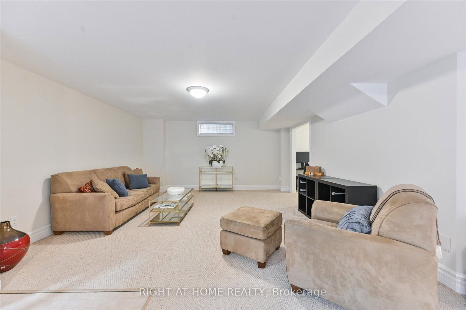154 Charlton Blvd, Toronto — 38