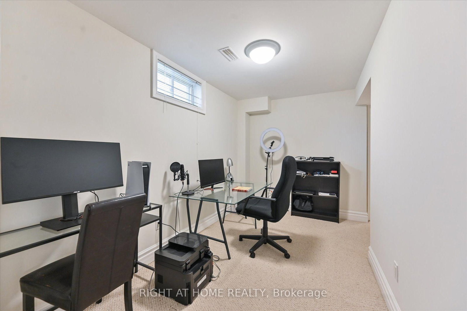 154 Charlton Blvd, Toronto — 40
