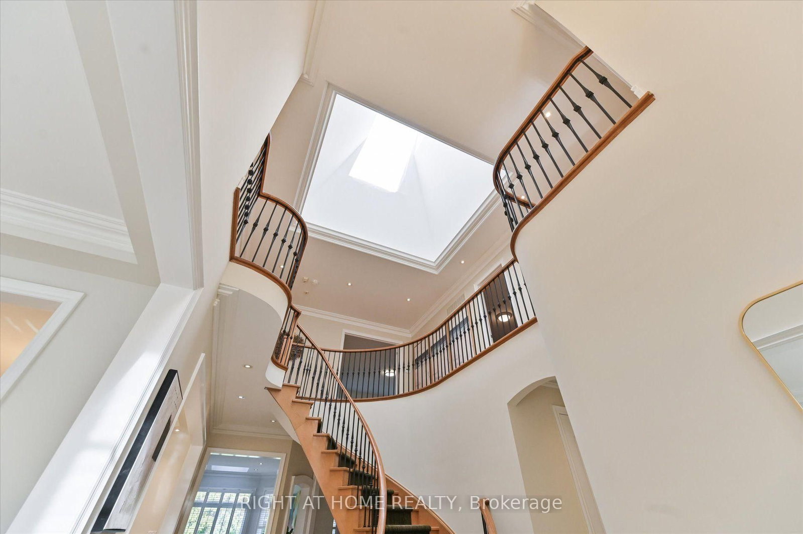 154 Charlton Blvd, Toronto — 6