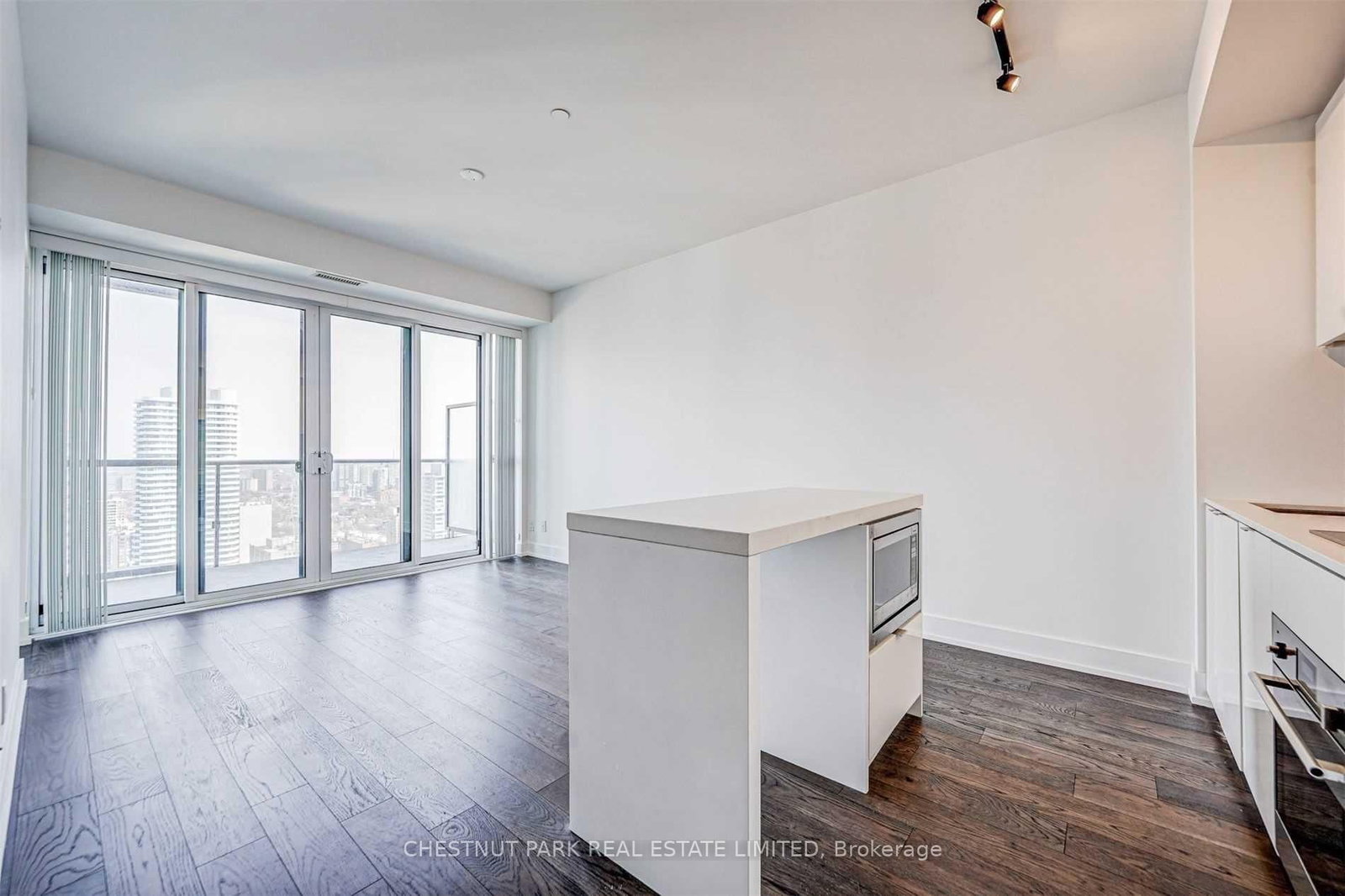 3609-7 Grenville St, Toronto — 6