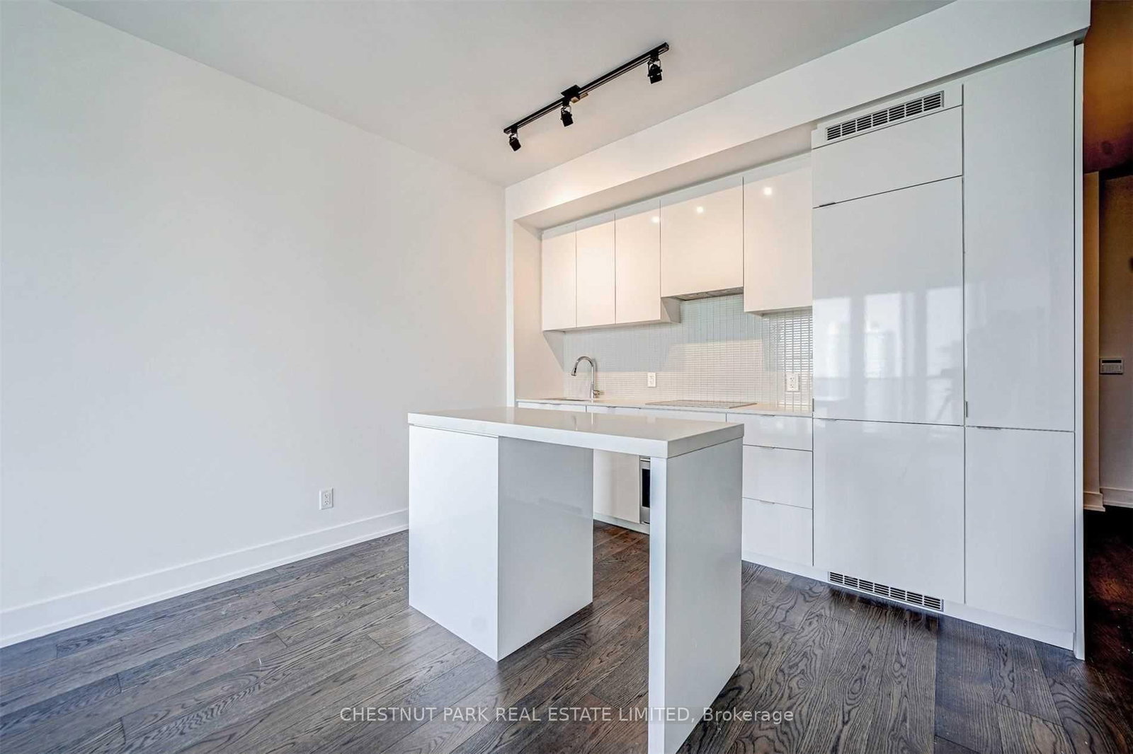 3609-7 Grenville St, Toronto — 8