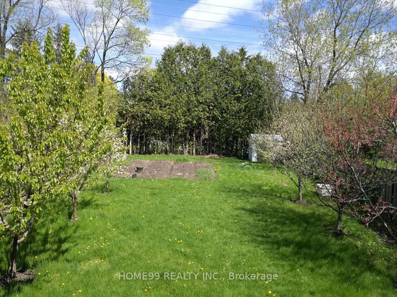 upper,-137 Pineway Blvd, Toronto — 11