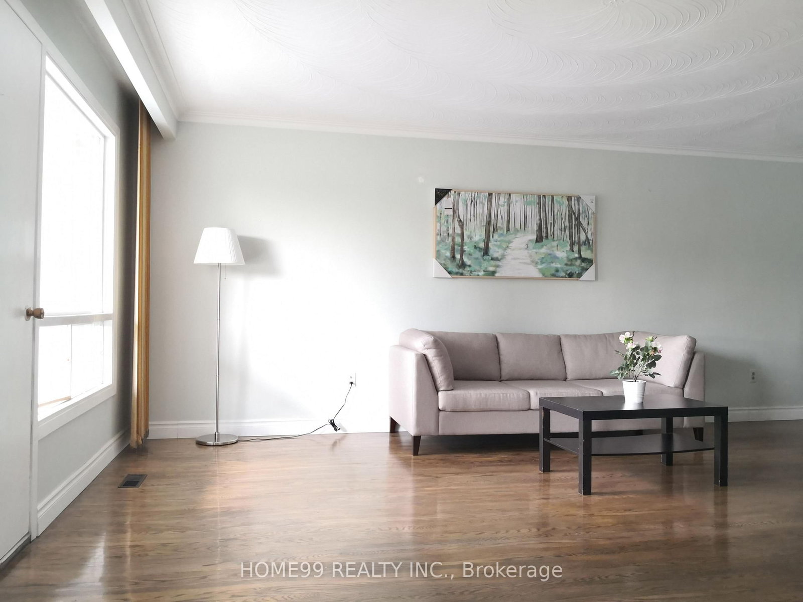 upper,-137 Pineway Blvd, Toronto — 9