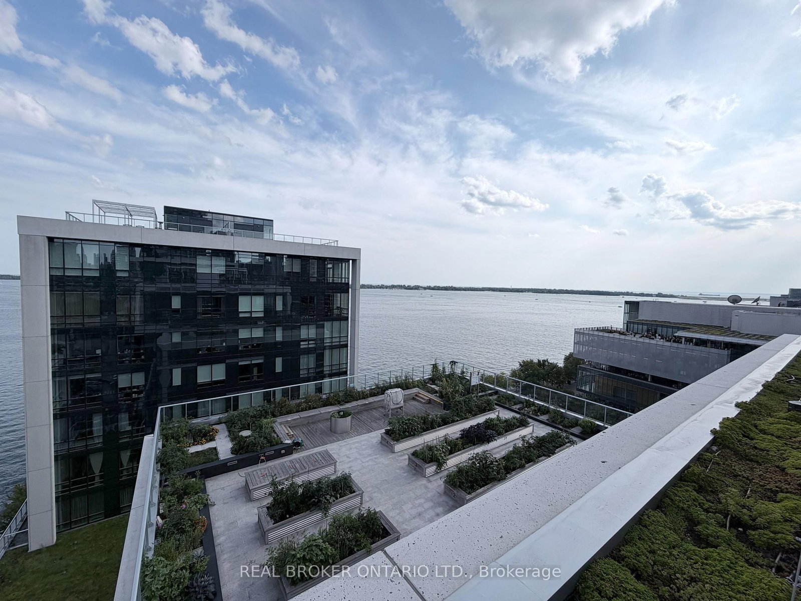 444-15 Merchants Wharf, Toronto — 37