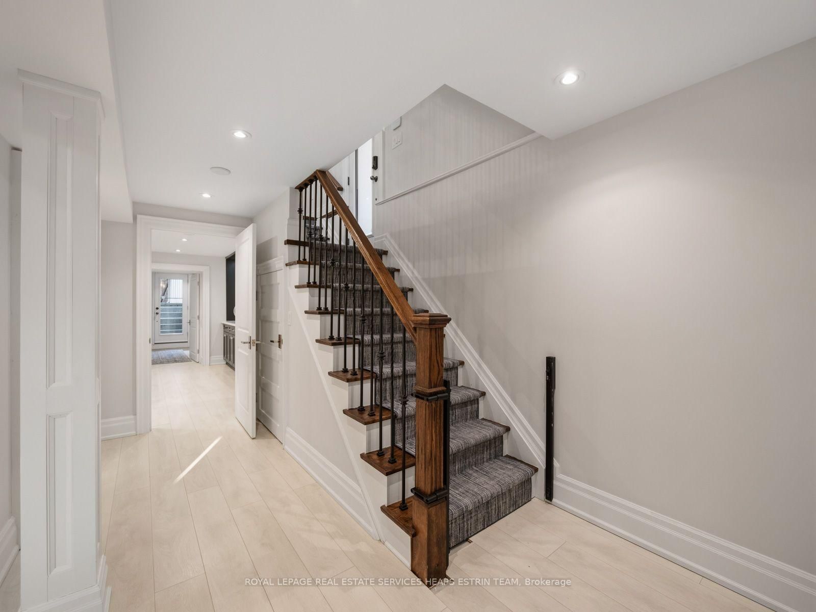 29 Maxwell Ave, Toronto — 34