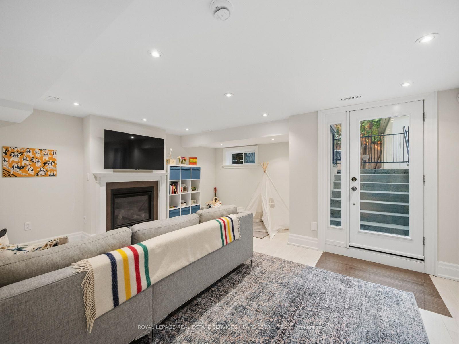 29 Maxwell Ave, Toronto — 40