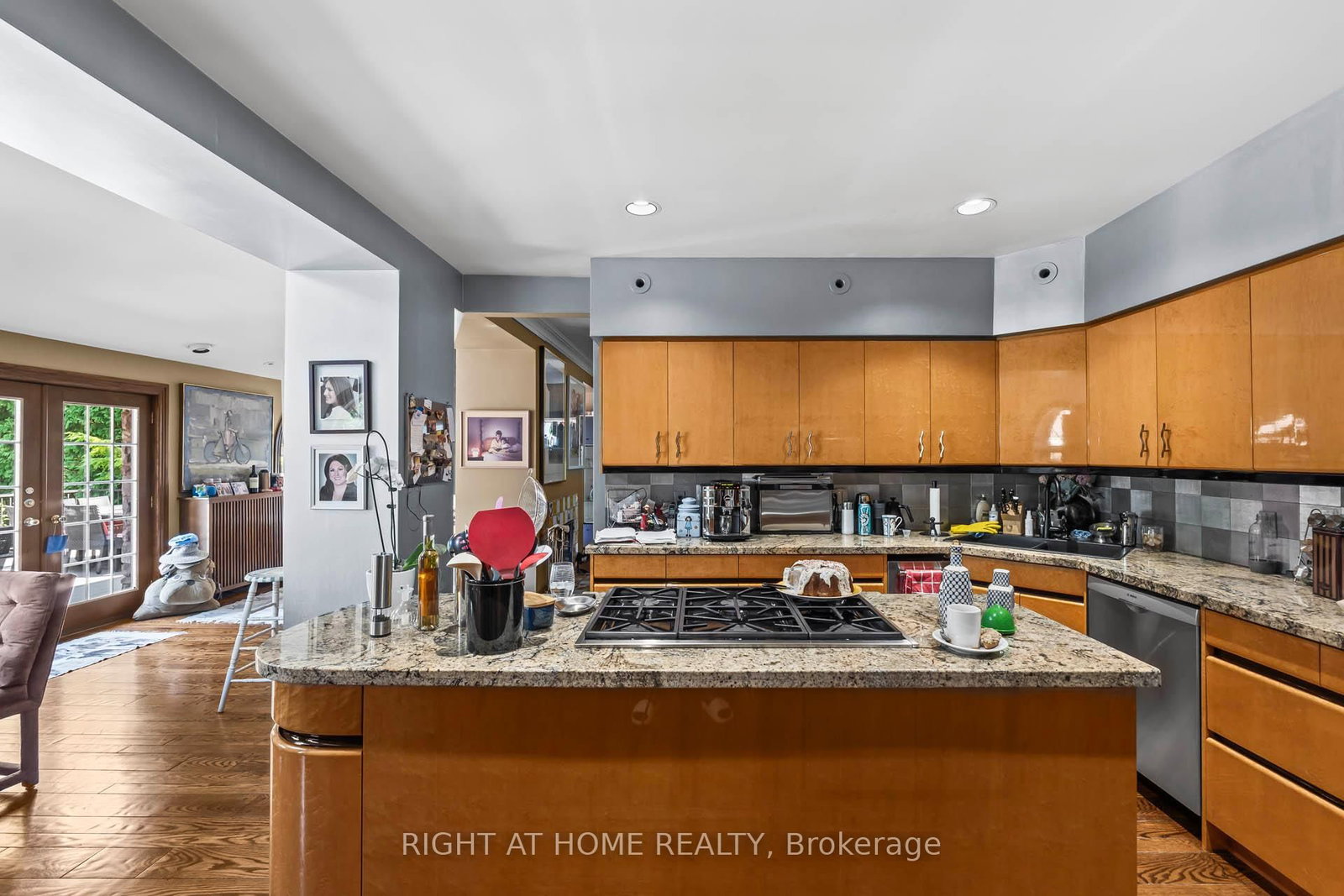 287 RUSSELL HILL Rd, Toronto — 22