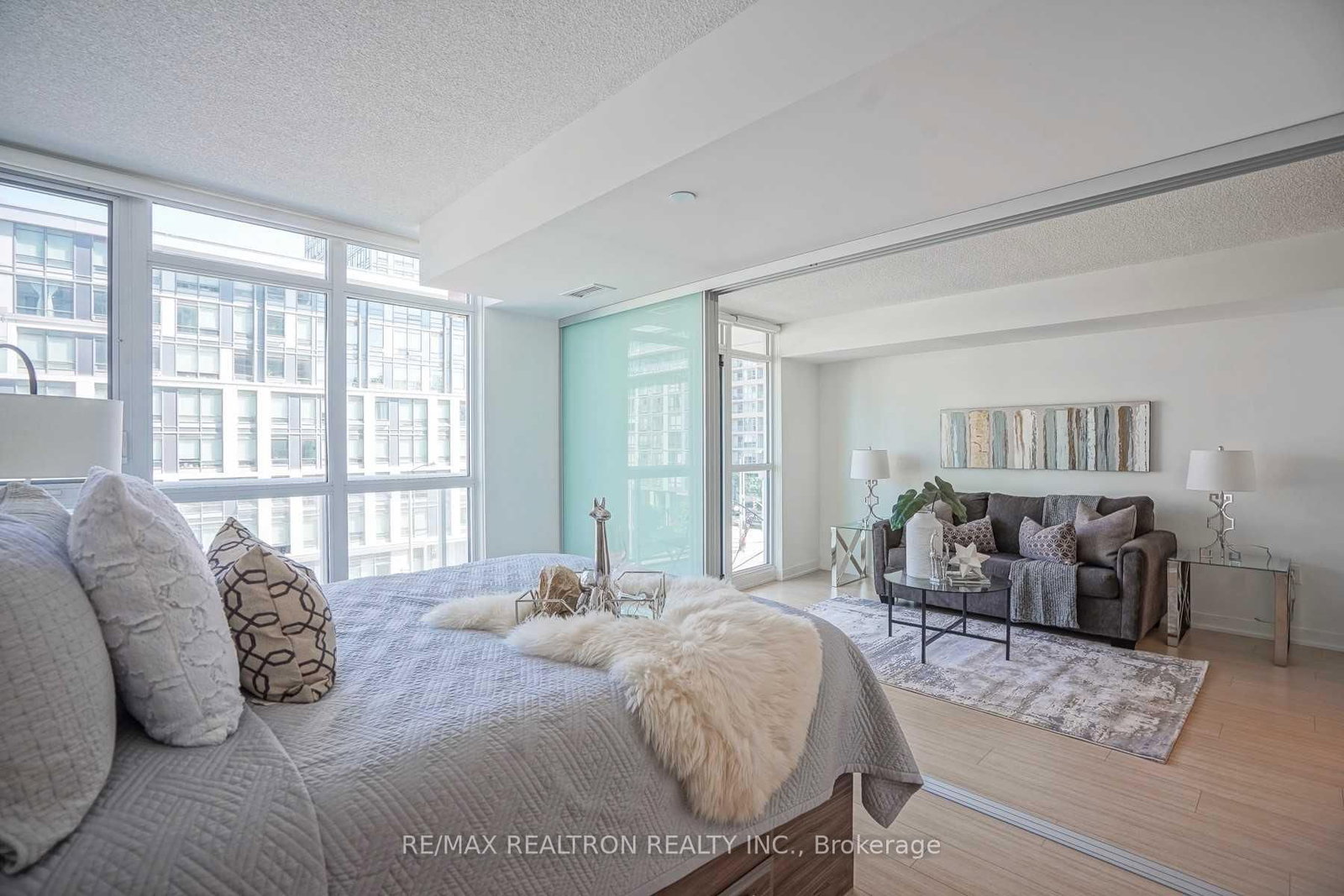 511-85 Queens Wharf Rd, Toronto — 12