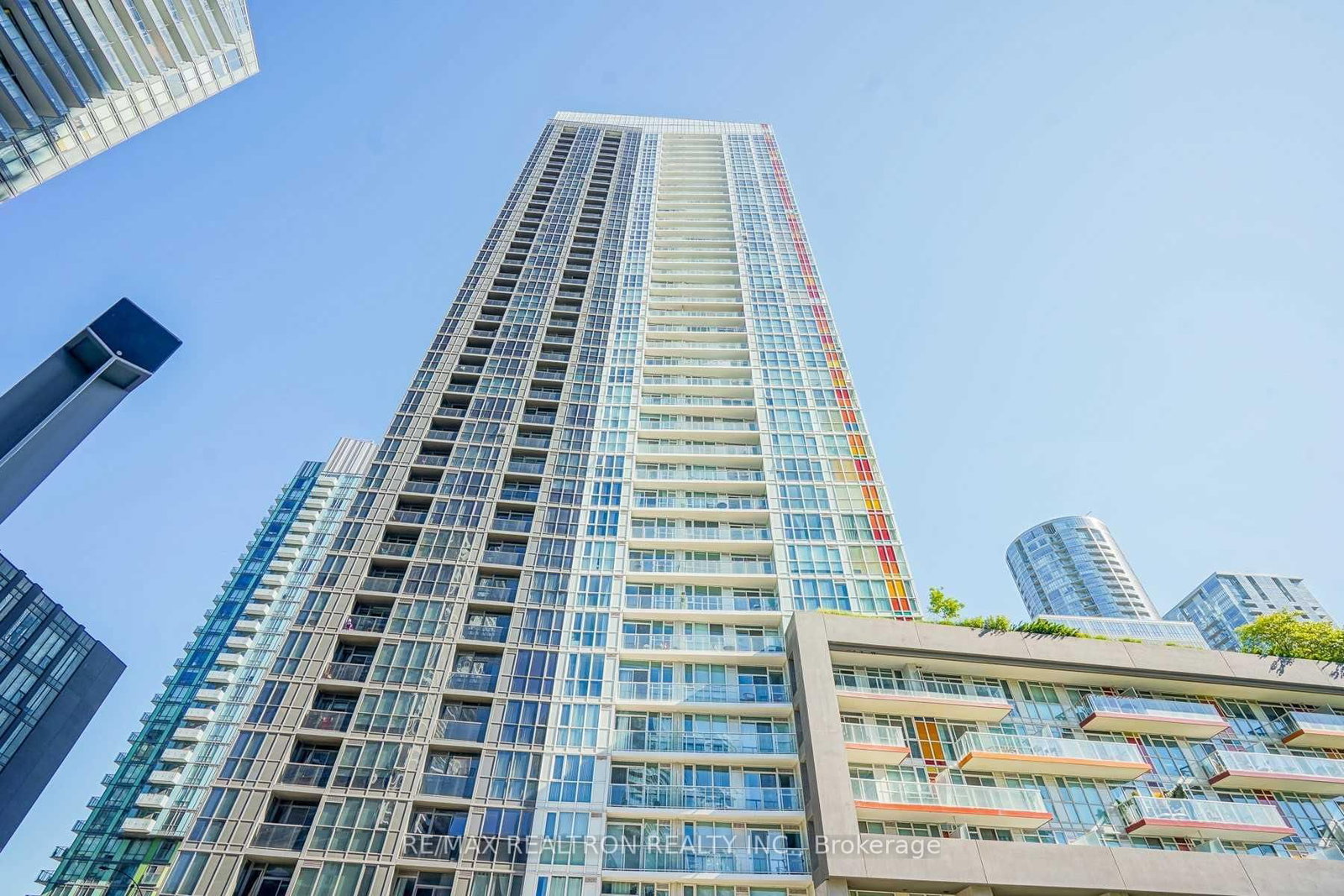 511-85 Queens Wharf Rd, Toronto — 21