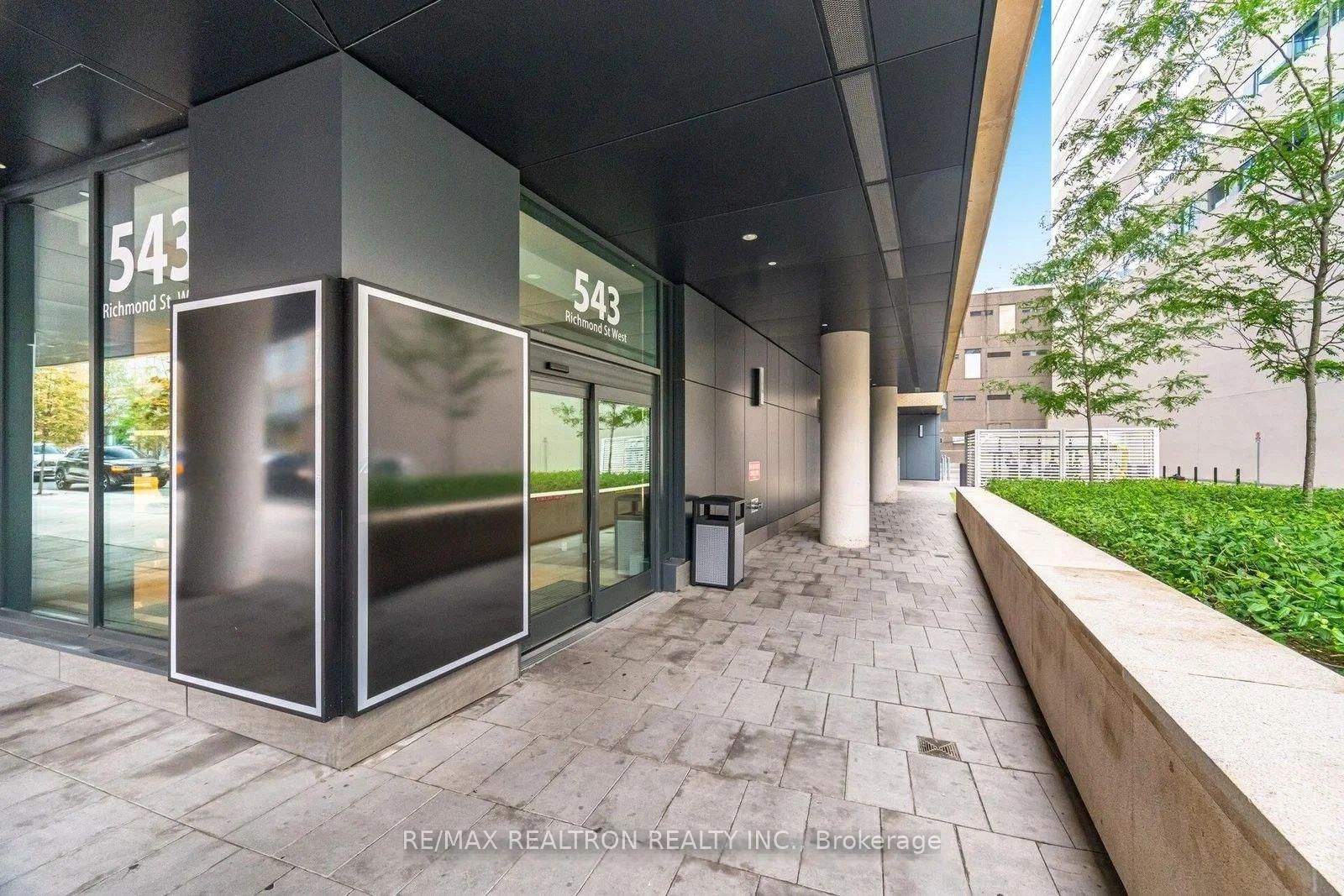 1427-543 Richmond St, Toronto — 3