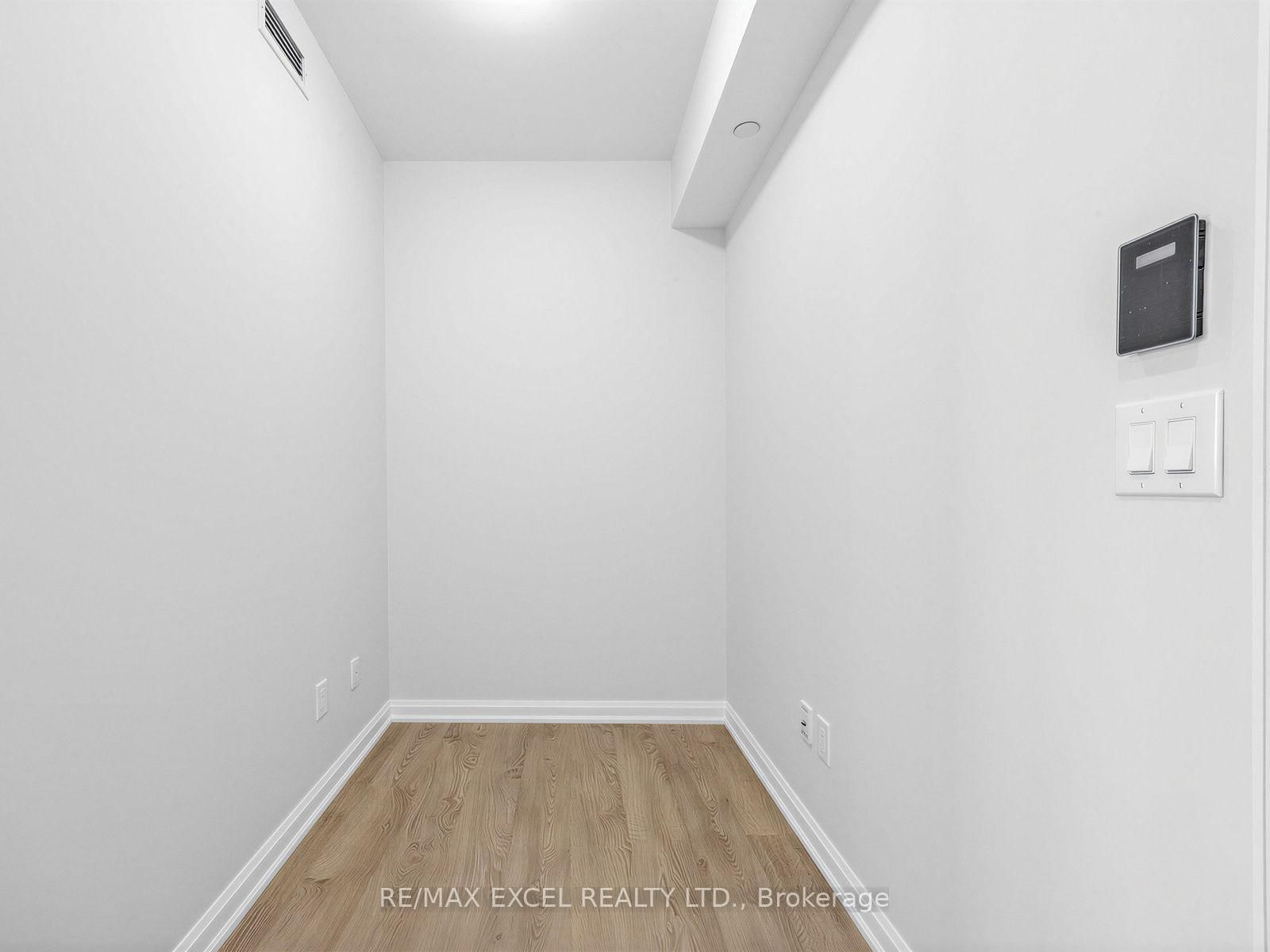 2403-11 Bogert Ave, Toronto — 25