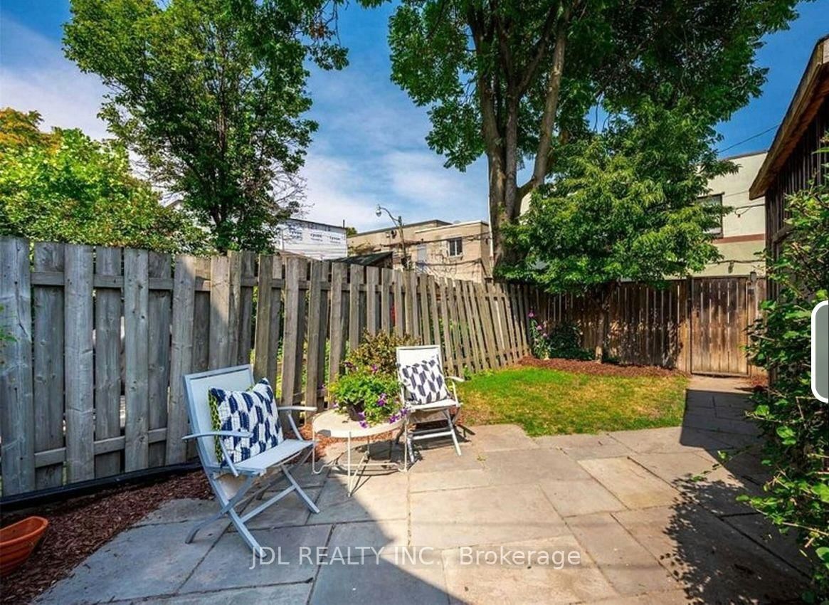 Suite A 2nd Floor-137 Denison Ave Ave, Toronto — 14