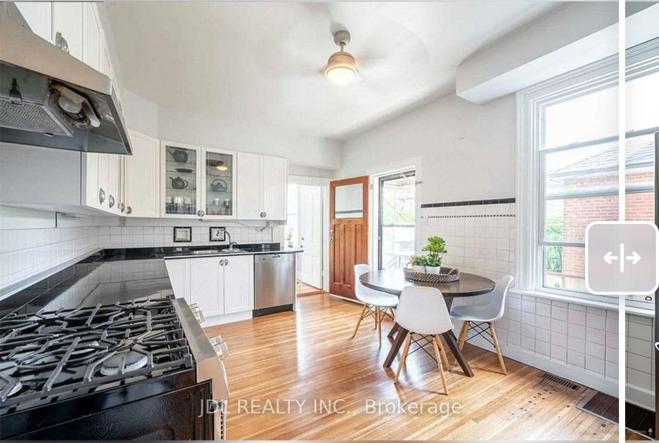 Suite A 2nd Floor-137 Denison Ave Ave, Toronto — 3