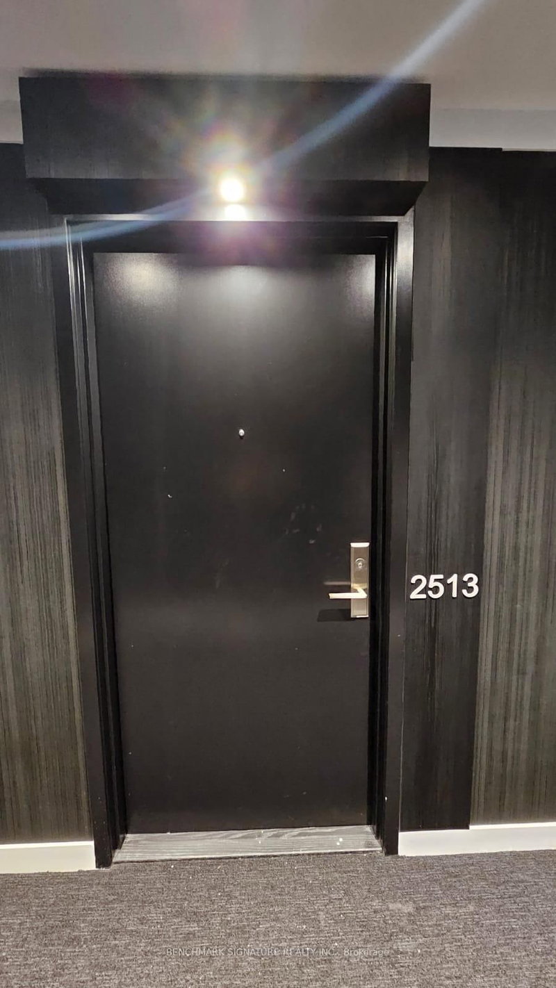 2513 - 20 Edward St - Photo 2