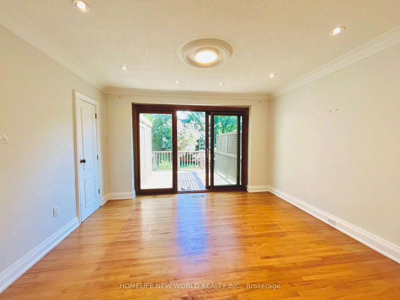 GROUND - 121 KINGSDALE Ave - Photo 5