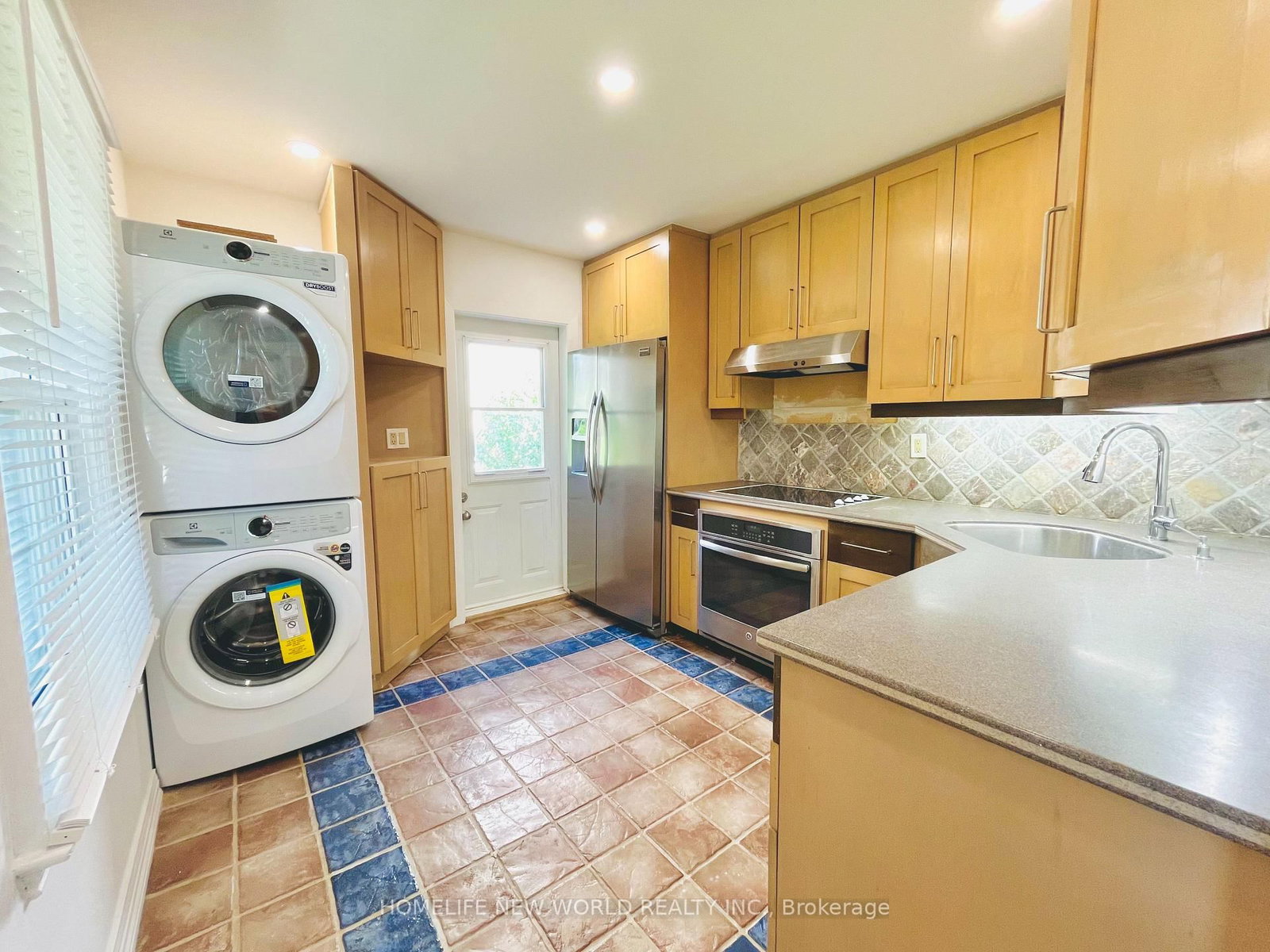 GROUND-121 KINGSDALE Ave, Toronto — 7