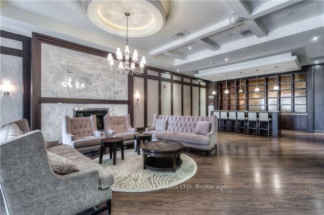 404 - 135 Wynford Dr - Photo 2
