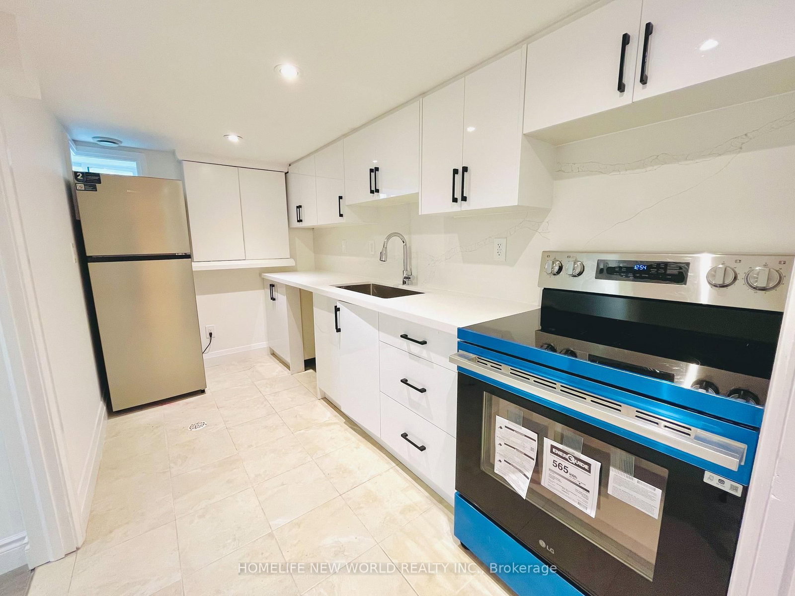 BSMT-121 KINGSDALE Ave, Toronto — 6