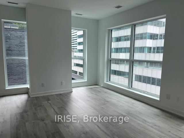 606-327 King St, Toronto — 3