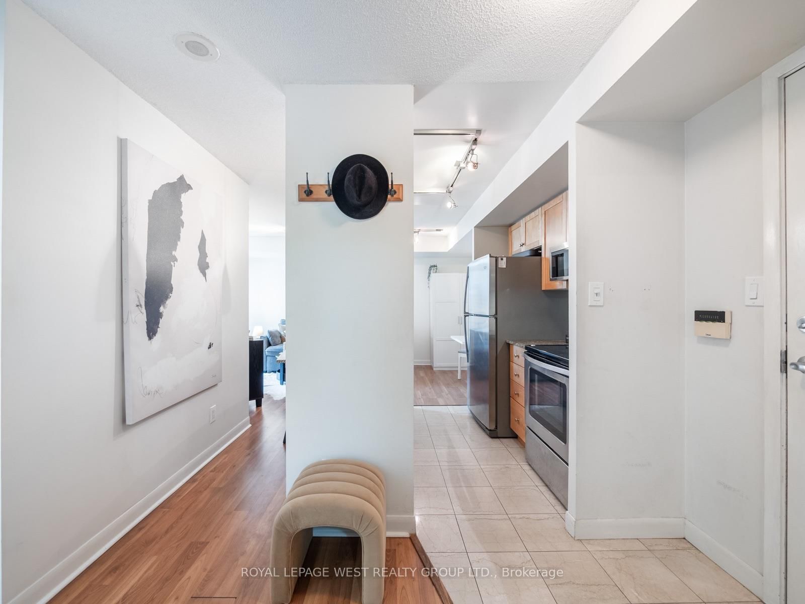 1453-313 Richmond St, Toronto — 11