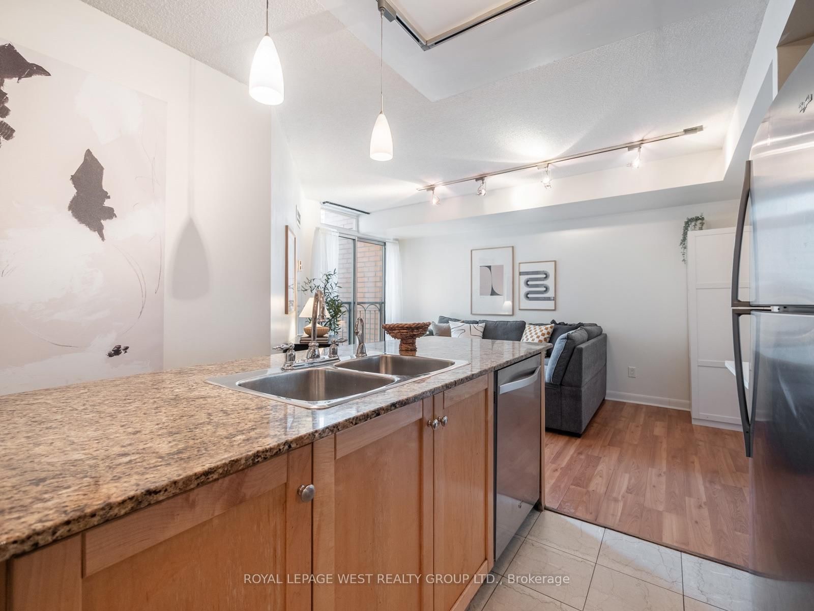 1453-313 Richmond St, Toronto — 15